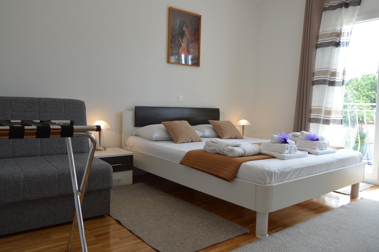 Apartment A. Zizic Слатине Екстер'єр фото